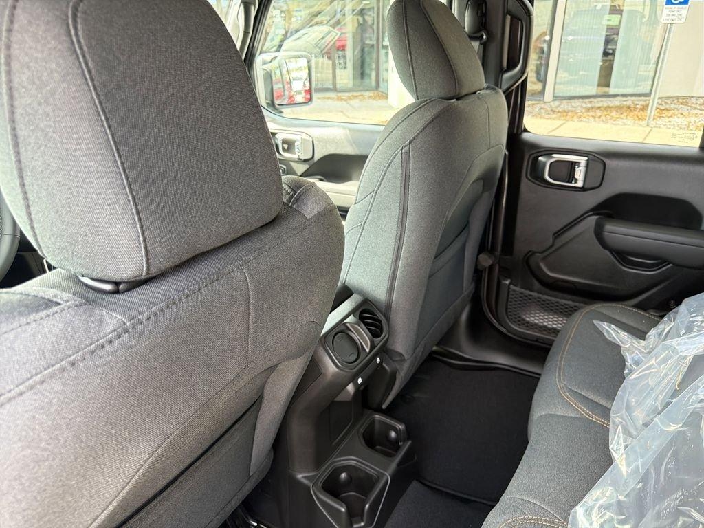 Jeep Wrangler Sport S - Thumbnail 15