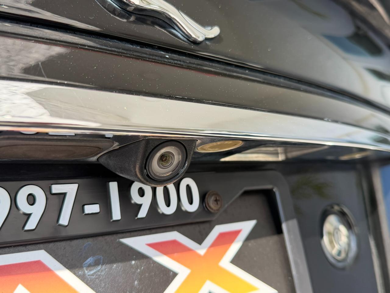 Jaguar XK - Thumbnail 16