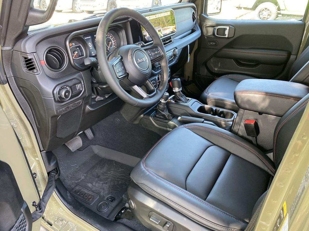 Jeep Wrangler Rubicon - Thumbnail 13