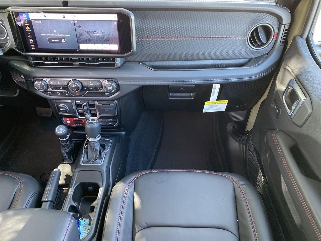 Jeep Wrangler Rubicon - Thumbnail 17