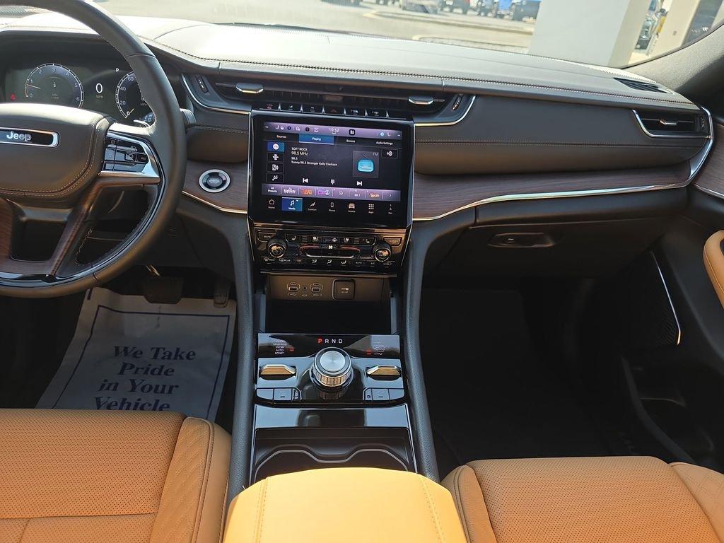 Jeep Grand Cherokee L Summit - Thumbnail 17