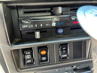 Toyota Land Cruiser - Thumbnail 3