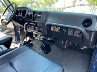 Toyota Land Cruiser - Thumbnail 19