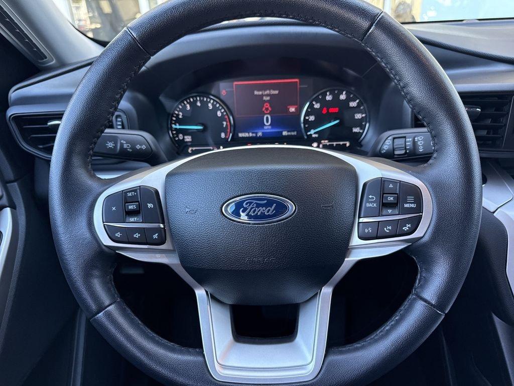 Ford Explorer Xlt Rwd 4D Sport Utility - Thumbnail 18