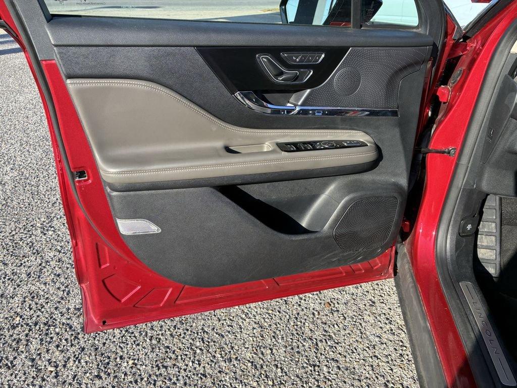 Lincoln Corsair Reserve Awd 4D Sport Utility - Thumbnail 19