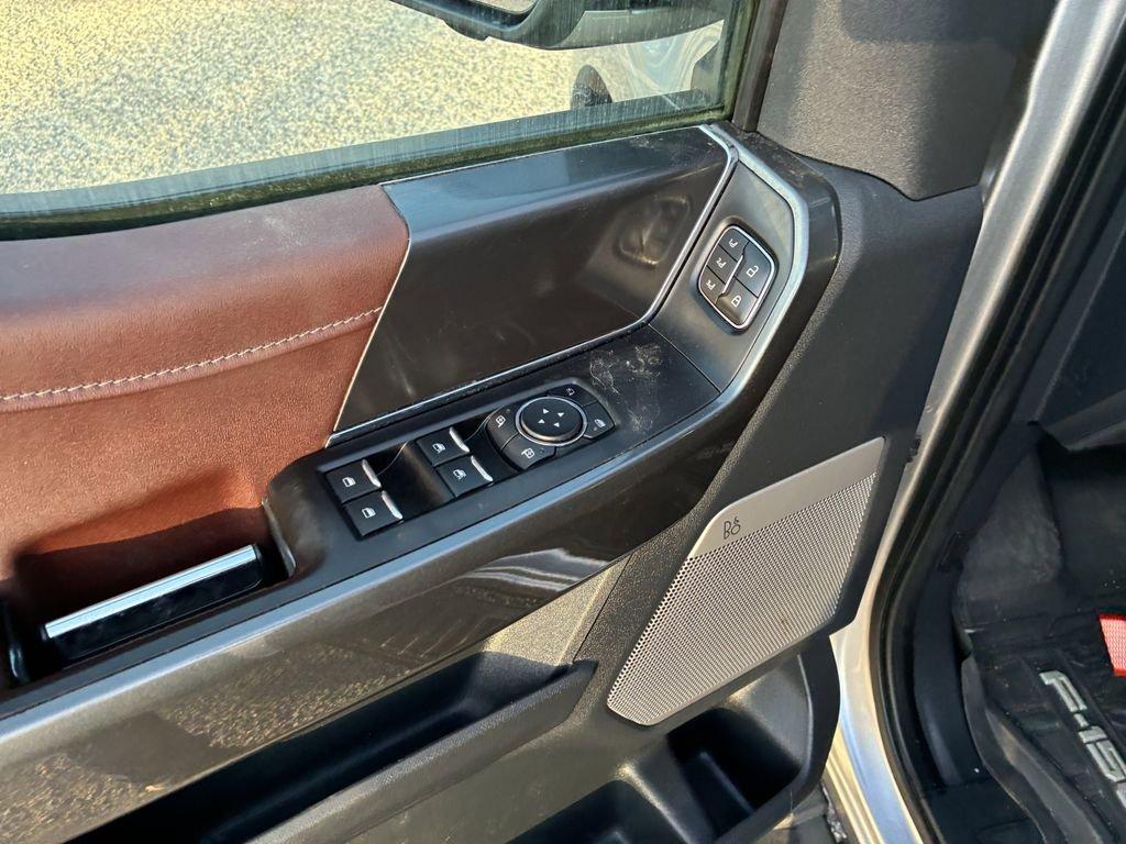 Ford F-150 Lariat 4Wd 4D Supercrew - Thumbnail 17