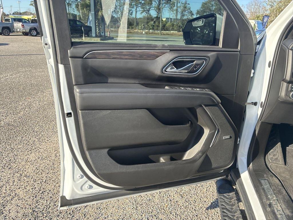 Chevrolet Tahoe Z71 4Wd 4D Sport Utility - Thumbnail 16