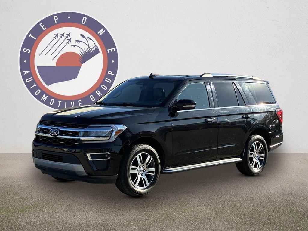 Ford Expedition Limited Rwd 4D Sport Utility - Thumbnail 3