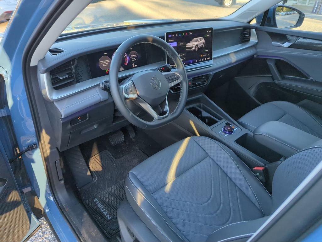 Volkswagen Tiguan 2.0T Se Fwd 4D Sport Utility - Thumbnail 11