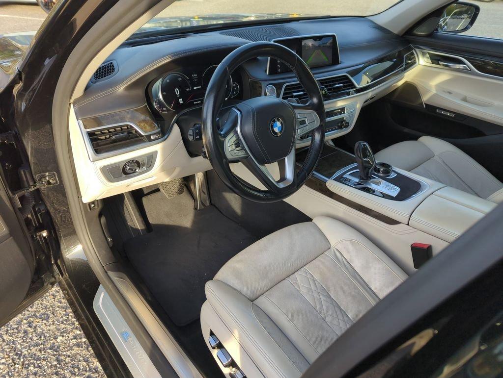 Bmw 7 Series 740E Xdrive Iperformance Awd 4D Sedan - Thumbnail 12