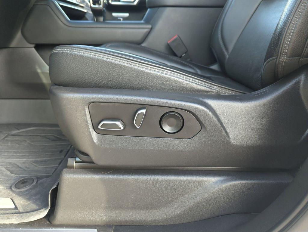 Gmc Sierra 1500 Denali 4Wd 4D Crew Cab - Thumbnail 14