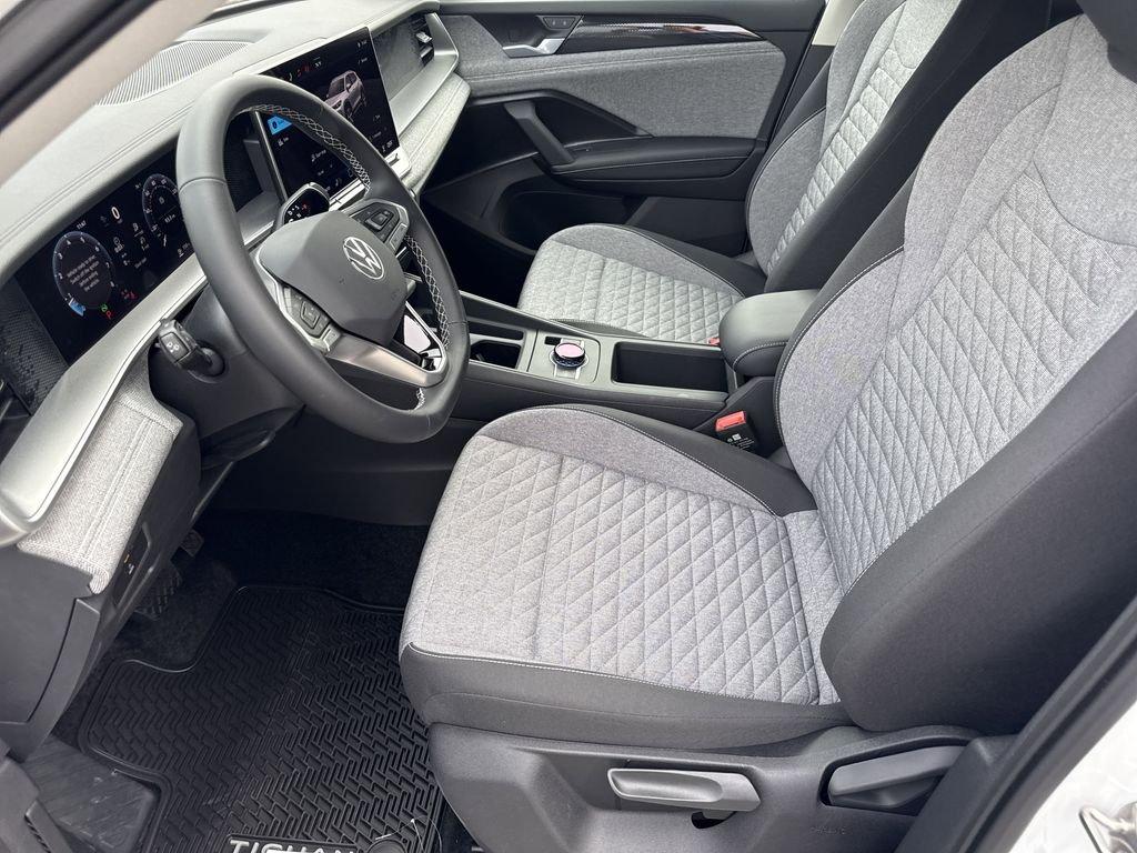 Volkswagen Tiguan 2.0T S Fwd 4D Sport Utility - Thumbnail 13