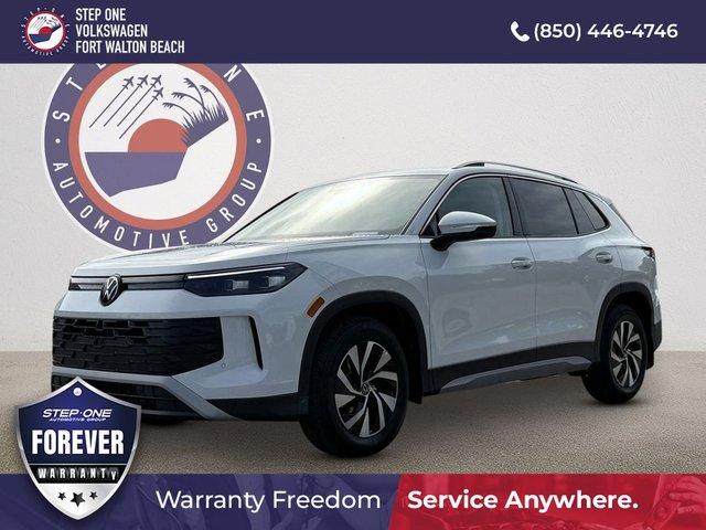 Volkswagen Tiguan 2.0T S Fwd 4D Sport Utility - View 1