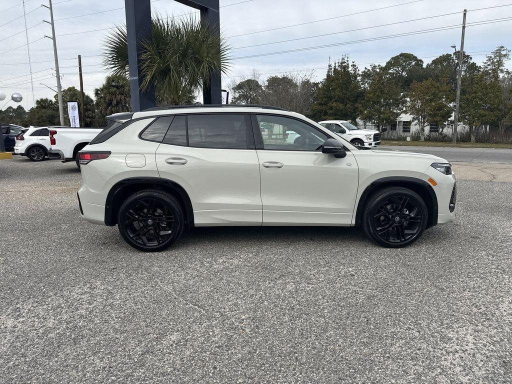 Volkswagen Tiguan 2.0T Se R-Line Black Fwd 4D Sport Utility - Thumbnail 9