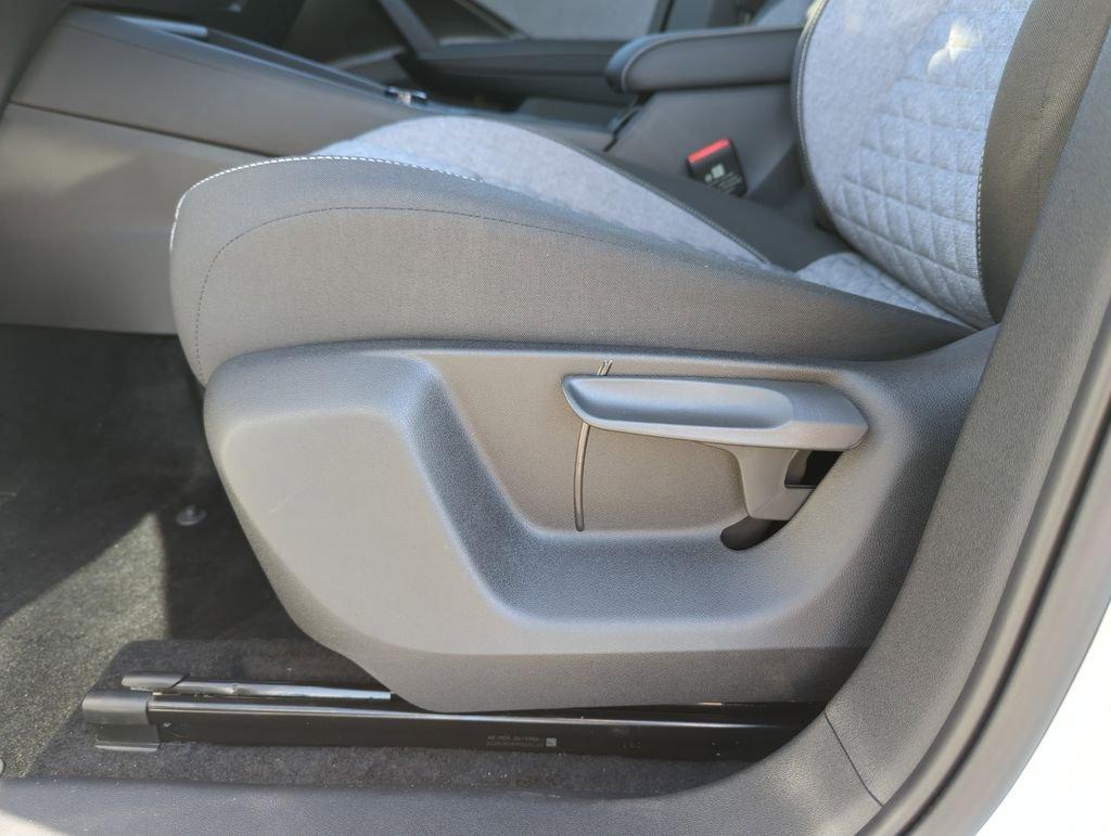 Volkswagen Tiguan 2.0T S Fwd 4D Sport Utility - Thumbnail 14