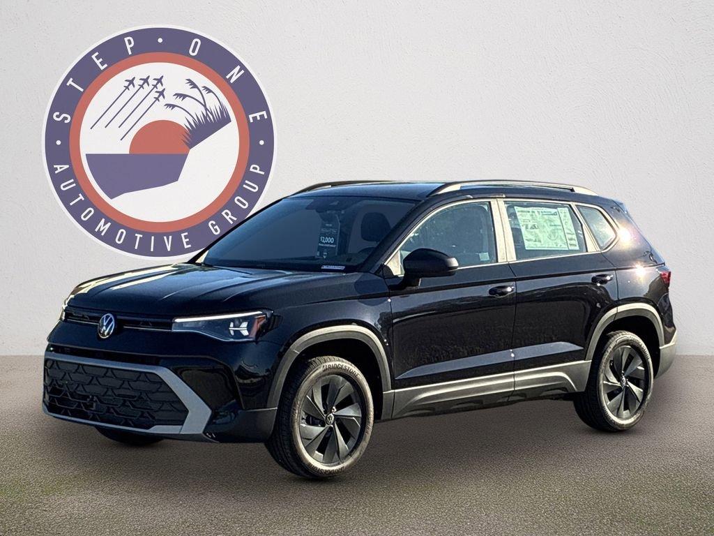 Volkswagen Taos 1.5T S Fwd 4D Sport Utility - Thumbnail 3