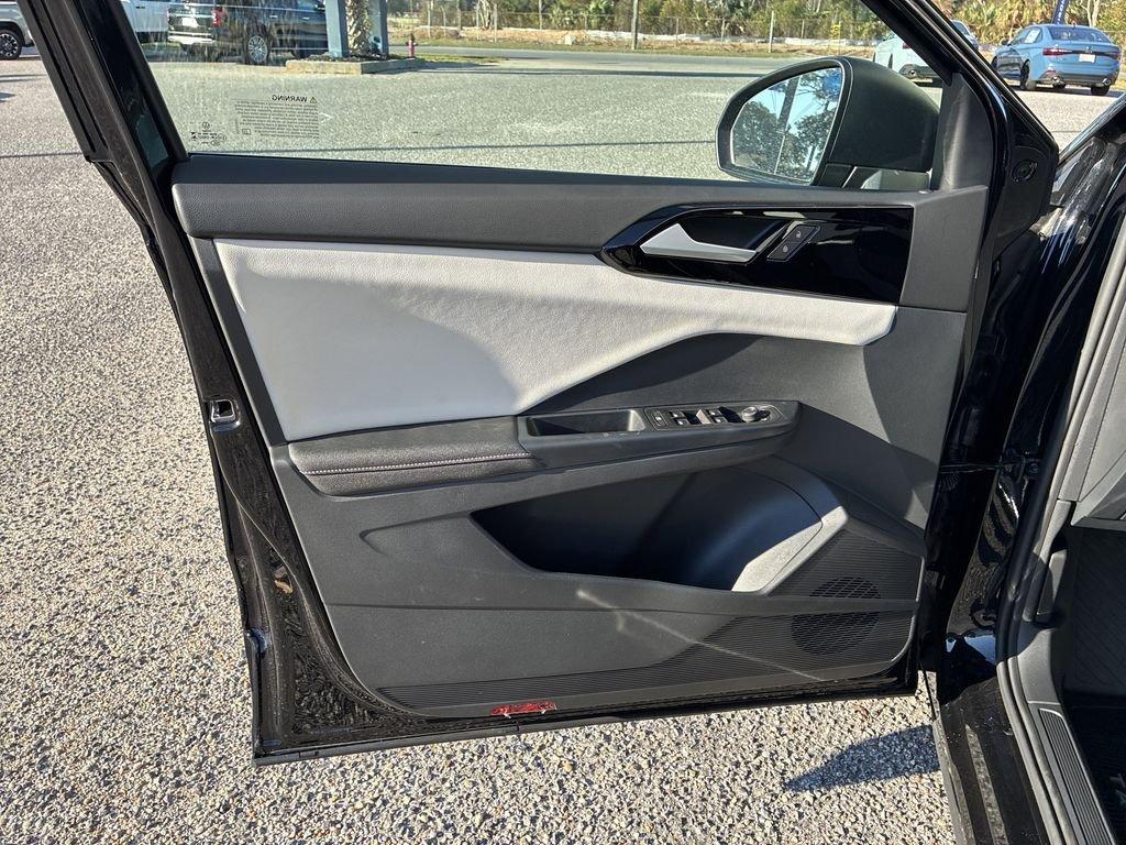 Volkswagen Taos 1.5T S Fwd 4D Sport Utility - Thumbnail 19