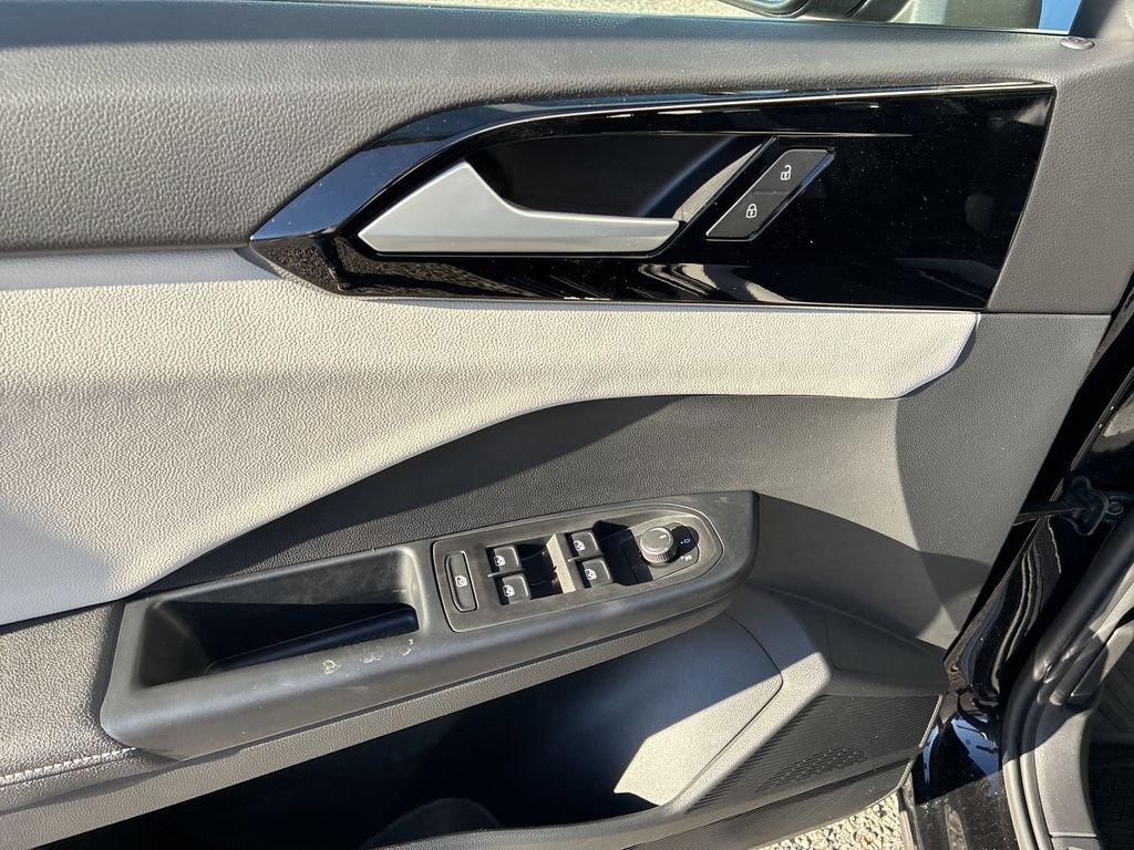 Volkswagen Taos 1.5T S Fwd 4D Sport Utility - Thumbnail 20