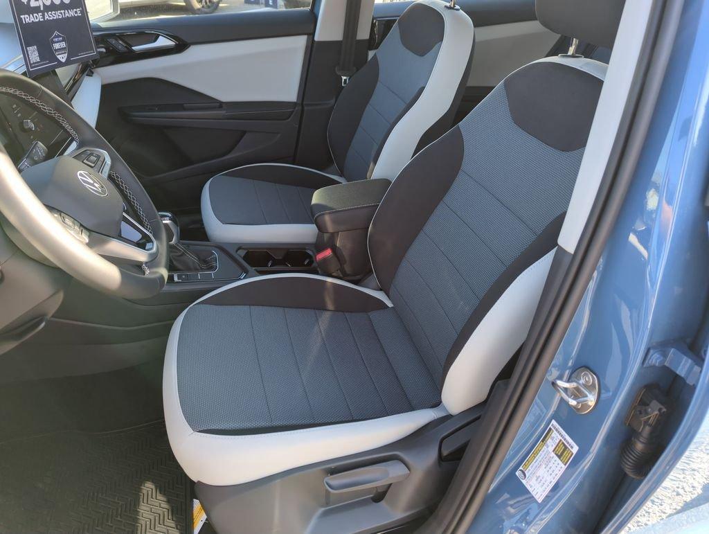 Volkswagen Taos 1.5T S Fwd 4D Sport Utility - Thumbnail 13