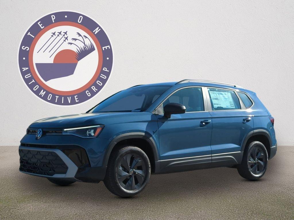 Volkswagen Taos 1.5T S Fwd 4D Sport Utility - Thumbnail 3