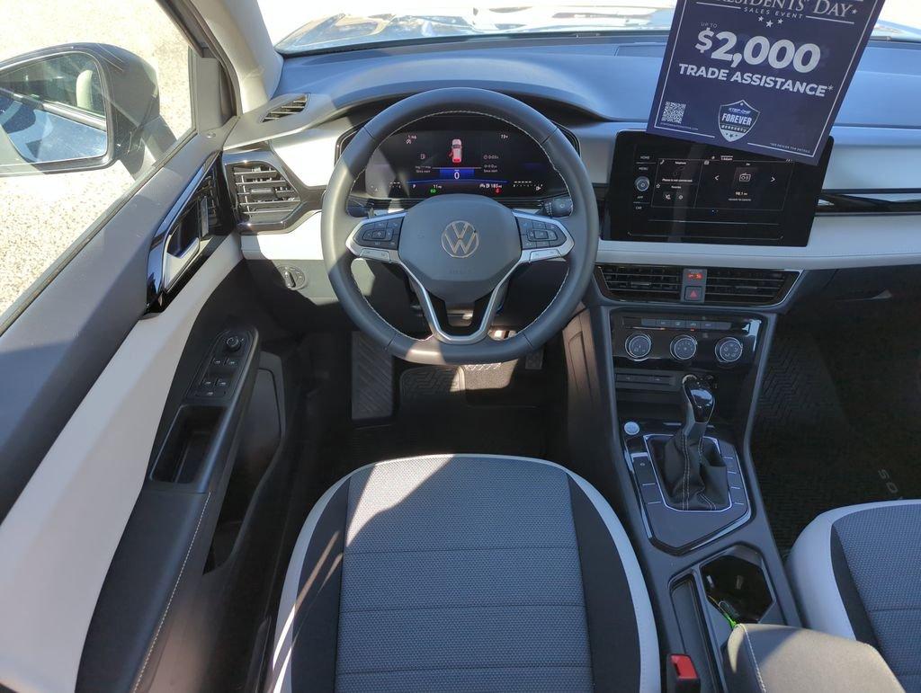 Volkswagen Taos 1.5T S Fwd 4D Sport Utility - Thumbnail 15