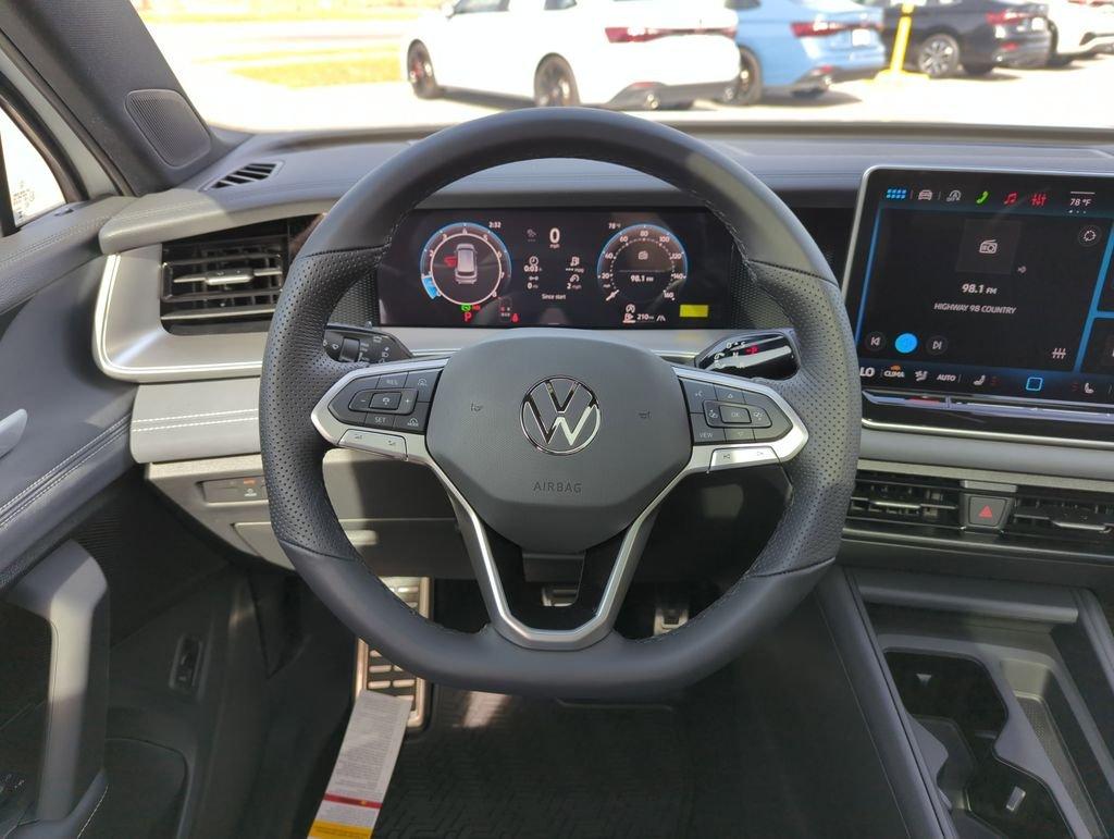 Volkswagen Tiguan 2.0T Se R-Line Black Awd 4D Sport Utility - Thumbnail 18