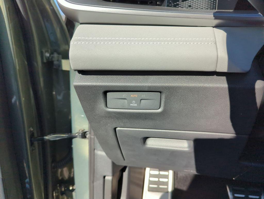 Volkswagen Tiguan 2.0T Se R-Line Black Fwd 4D Sport Utility - Thumbnail 20