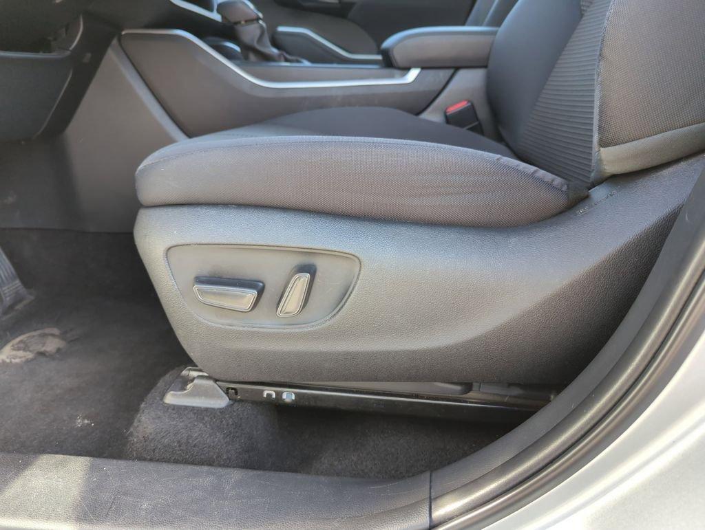 Toyota Highlander Le Awd 4D Sport Utility - Thumbnail 12