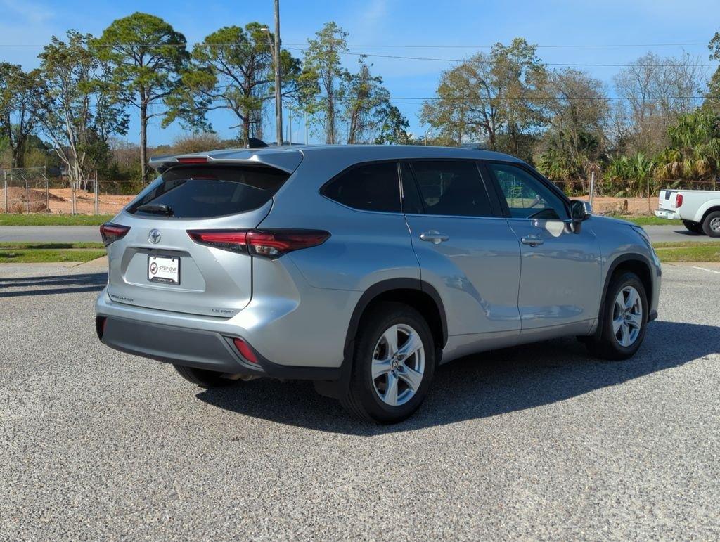 Toyota Highlander Le Awd 4D Sport Utility - Thumbnail 6