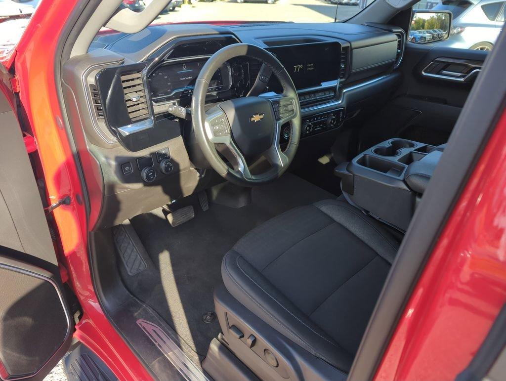 Chevrolet Silverado 1500 Lt Rwd 4D Crew Cab - Thumbnail 12