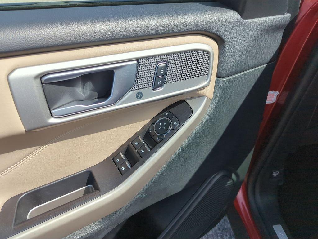 Ford Explorer Limited 4Wd 4D Sport Utility - Thumbnail 20