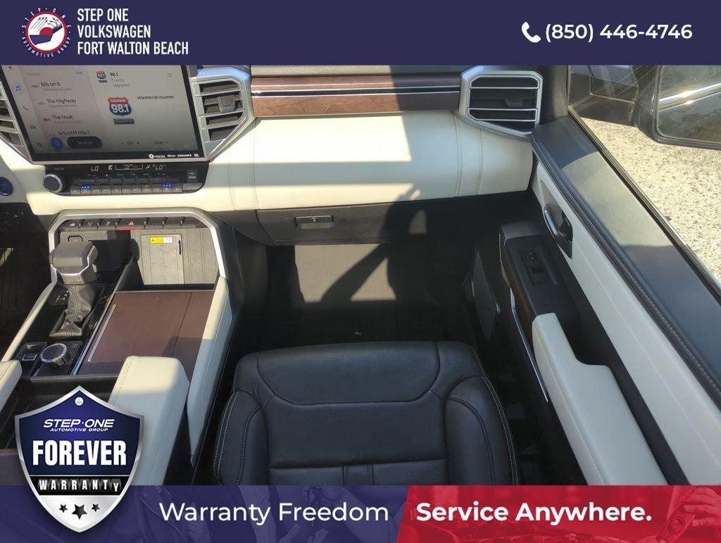 Toyota Sequoia Capstone 4Wd 4D Sport Utility - Thumbnail 17