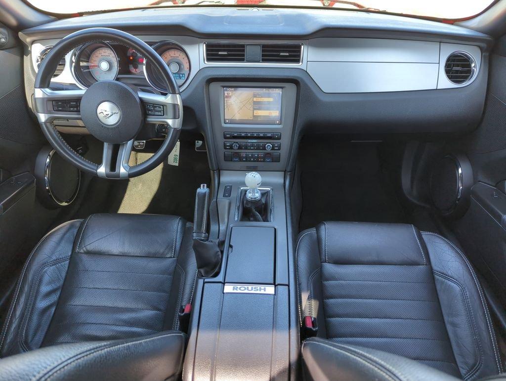 Ford Mustang Gt Premium Rwd 2D Coupe - Thumbnail 16