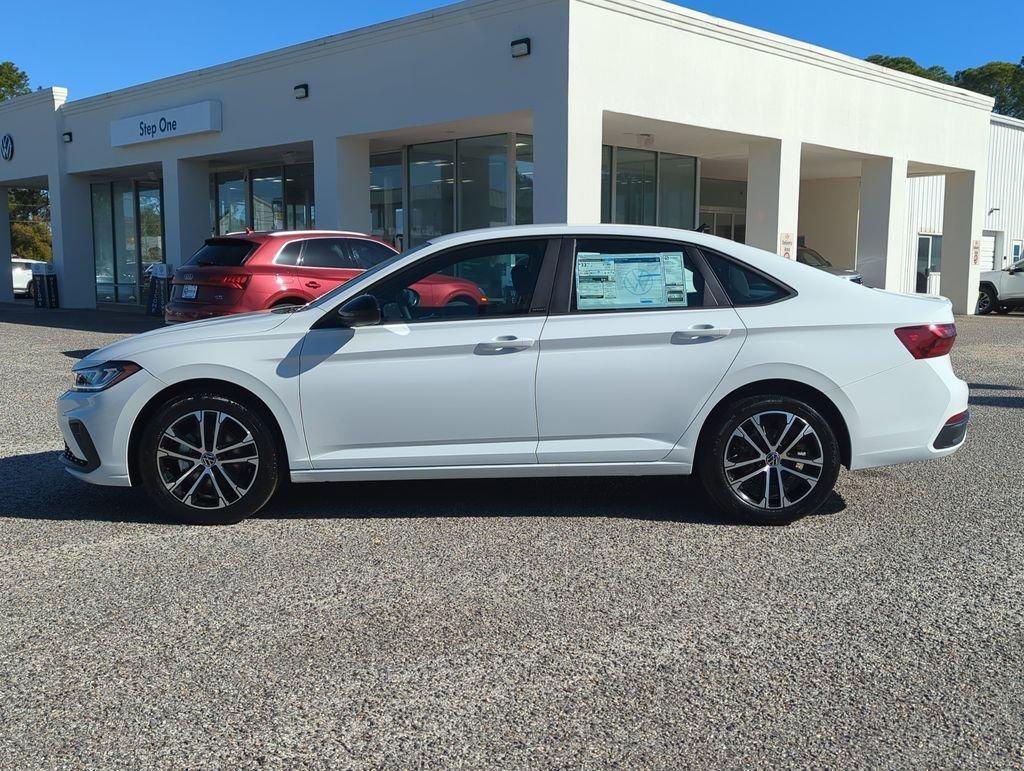 Volkswagen Jetta 1.5T Sport Fwd 4D Sedan - Thumbnail 5