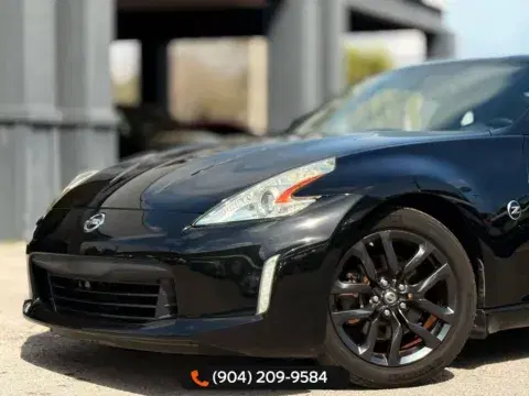 Nissan 370Z - Thumbnail 3