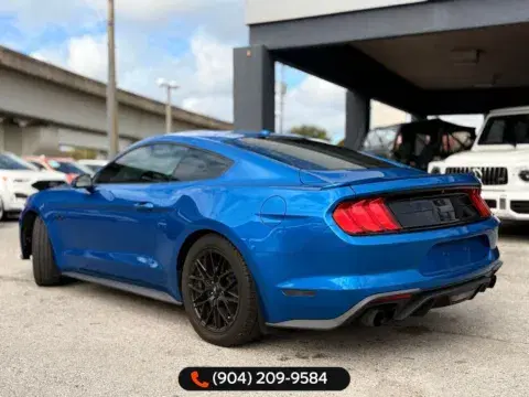 Ford Mustang Gt - Thumbnail 6