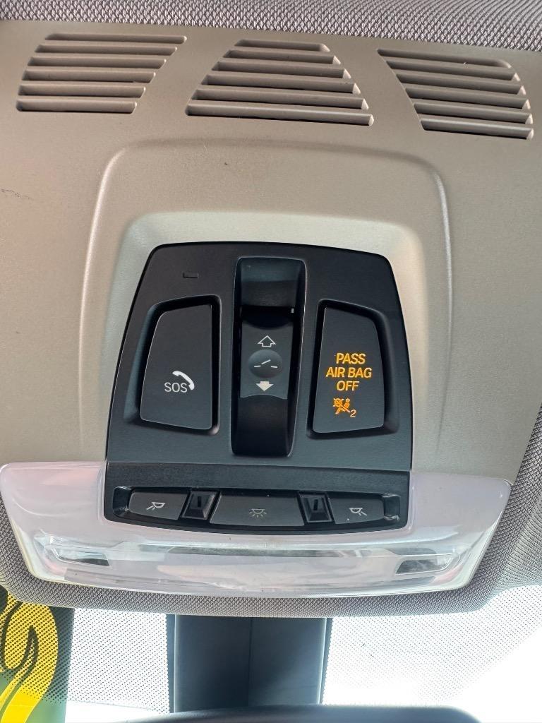 Bmw 3-Series320I Sedan - Thumbnail 16