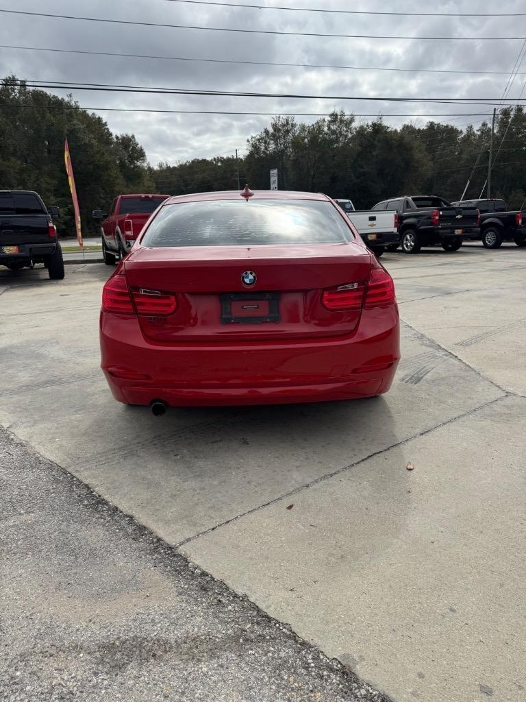 Bmw 3-Series320I Sedan - Thumbnail 4