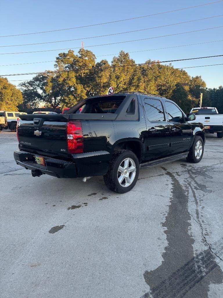 Chevrolet Avalanchelt 2Wd - Thumbnail 3