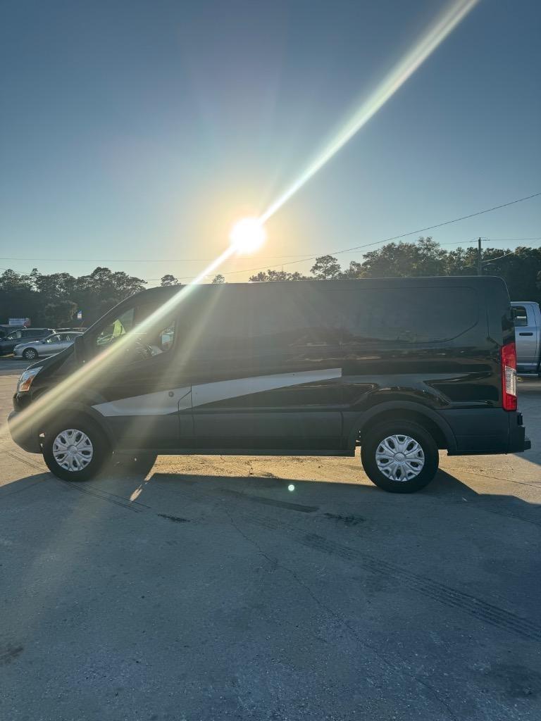 Ford Transit150 Van Low Roof W/Sliding Pass. 130-In. Wb - Thumbnail 6