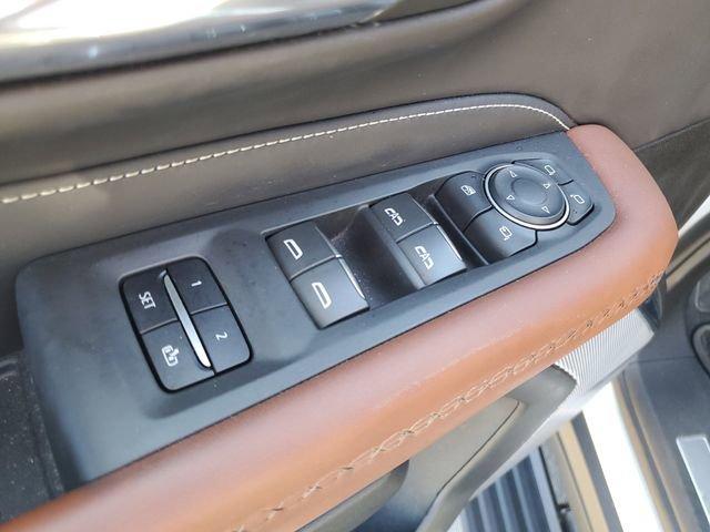 Gmc Yukon Xl Denali Ultimate - Thumbnail 10