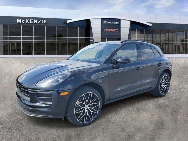 Porsche Macan 4Dr Awd - Thumbnail 3