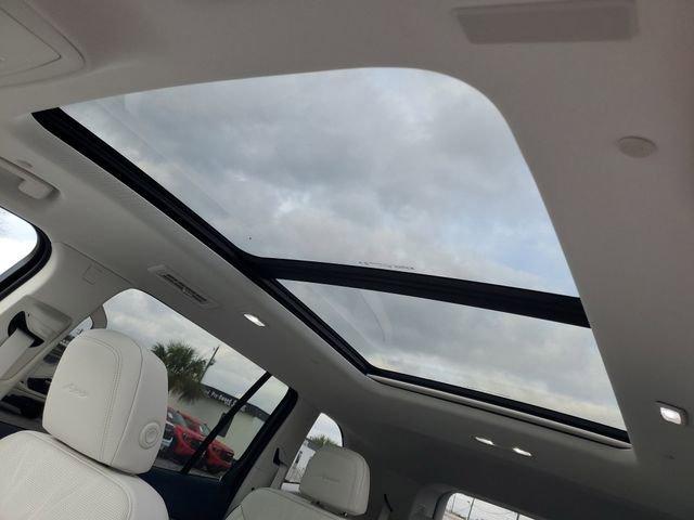 Buick Enclave Avenir - Thumbnail 11