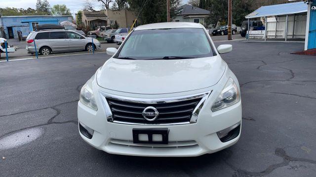 Nissan Altima - View 1