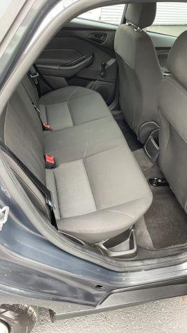 Ford Focus - Thumbnail 6