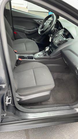 Ford Focus - Thumbnail 5