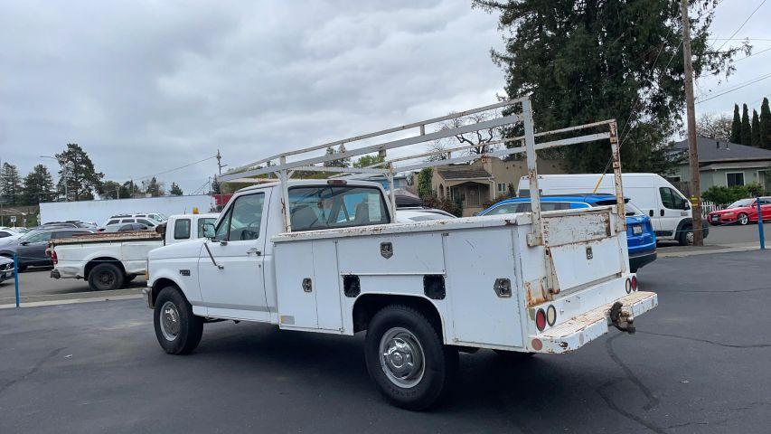 Ford F250 Regular Cab - Thumbnail 4