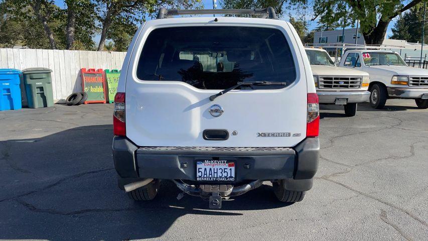 Nissan Xterra - Thumbnail 2
