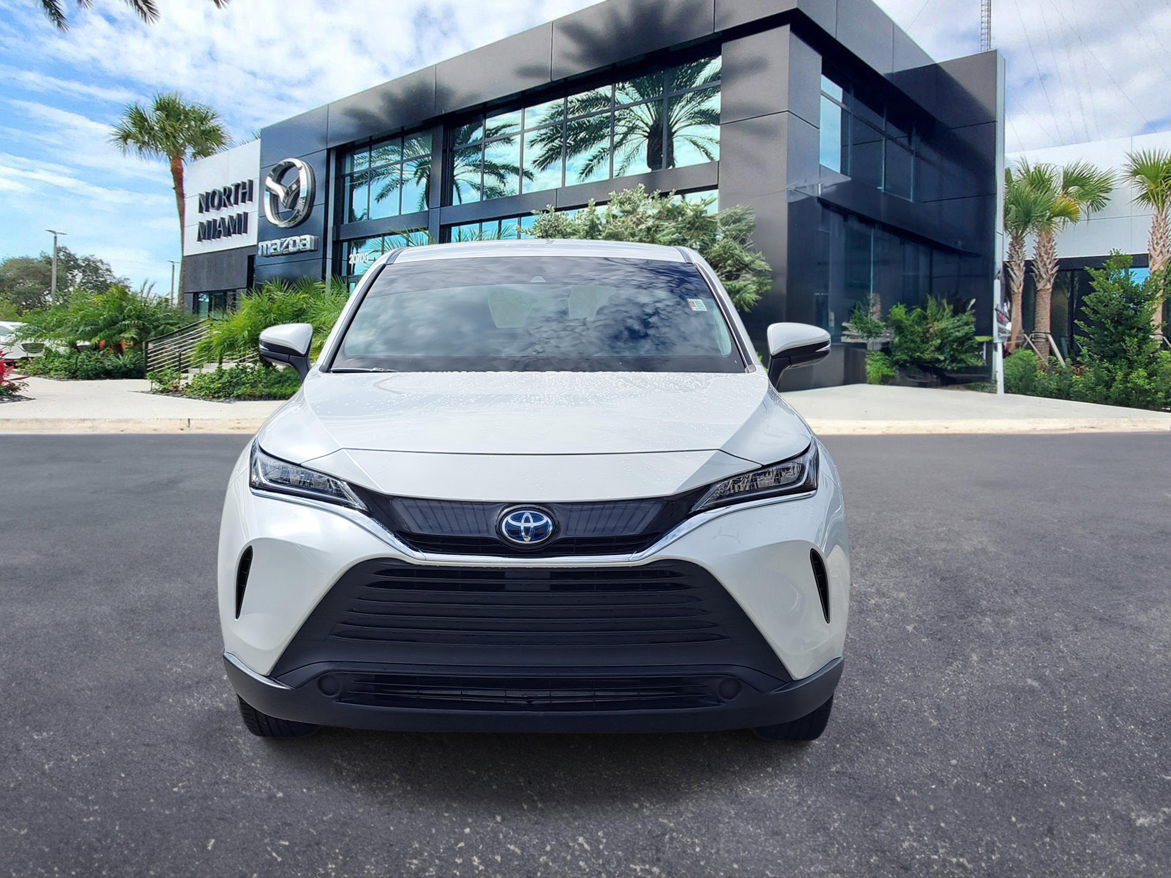 Toyota Venza Le - Thumbnail 3