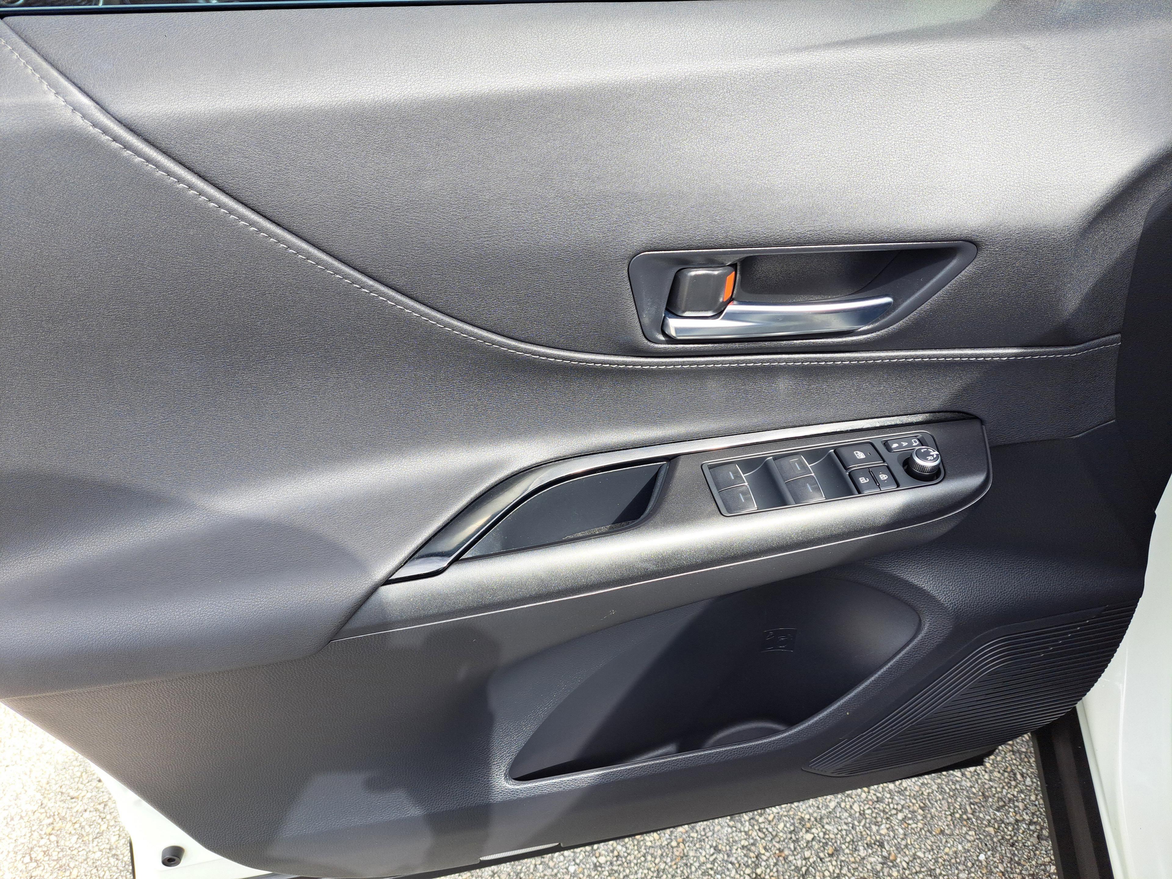 Toyota Venza Le - Thumbnail 13